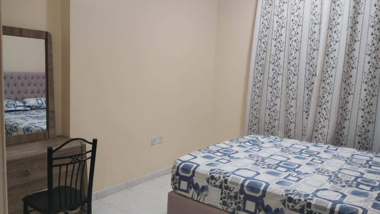 Holiday Home 2 Bedrooms Apartment For Family Only Šardžá Exteriér fotografie